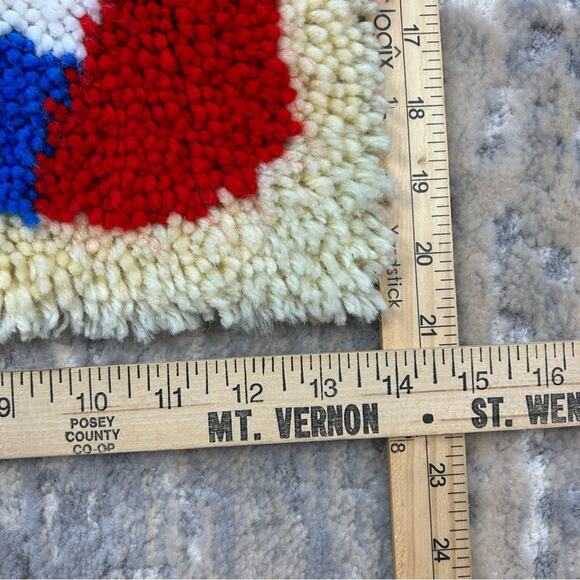 Vintage Latch Hook Yarn Christmas Bear Stocking Wall Hanging Decor 1970’s - Picture 2 of 5